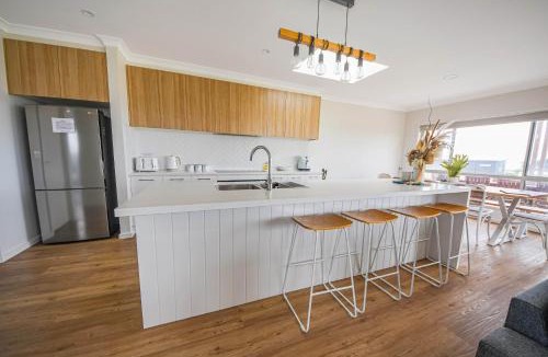 Narrawong House | Surrey View