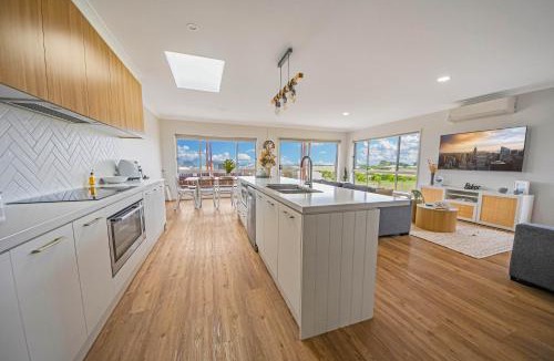 Narrawong House | Surrey View
