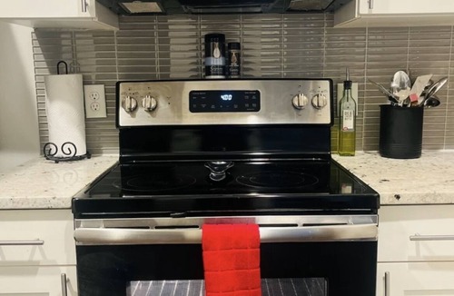 Legacy Town Center North Apartment | Surround yourself with style in this standout studio in Plano TX!