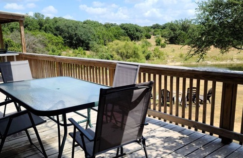 Bell County Cabin | Surrounded by Hill Country Beauty w/Pond; minutes from Historic Salado Village