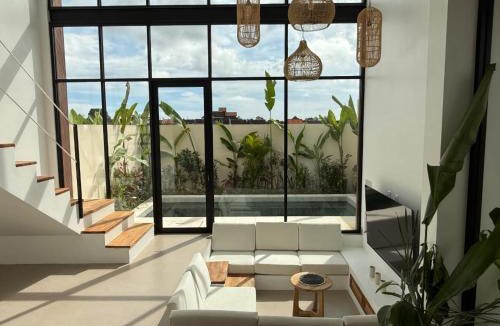 Kediri Villa | Surya Tropical Villa