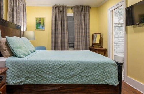 New Hampton House | Susan Murray Room