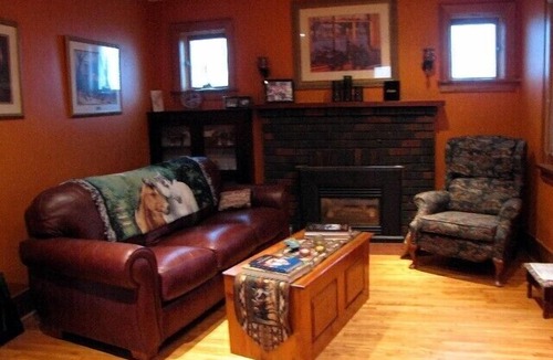 Orono Bed & Breakfast | Susan's Sanctuary Bed & Breakfast