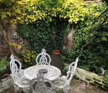 Thaxted House | Susies Place