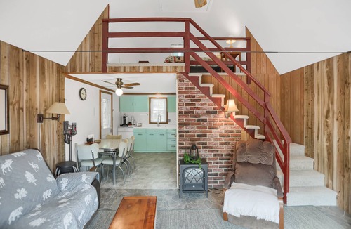 Loyalton House | Susquehanna Hilton Cabin