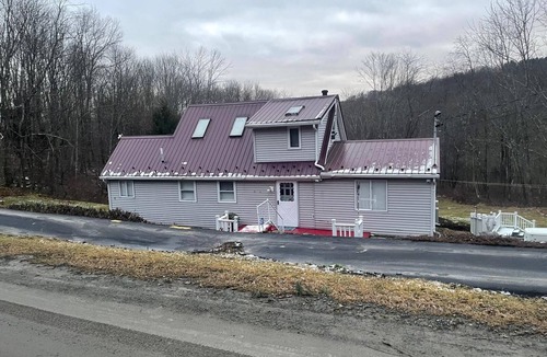 Susquehanna House | Susquehanna Waterfall Haven