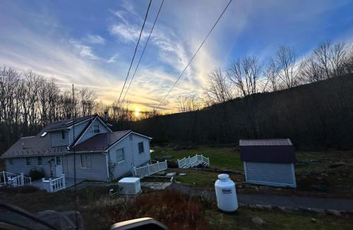 Susquehanna House | Susquehanna Waterfall Haven