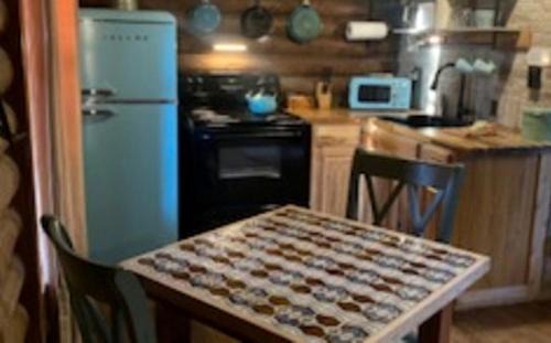 Paluxy House | Sustainable and Pet-Friendly Cabin Perfect for Animal Lovers in Bluff Dale, TX