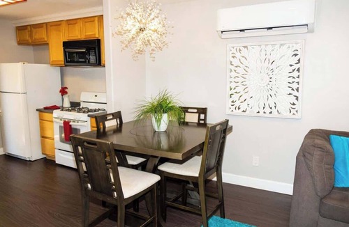 Hillcrest House | Sutra - 1522
