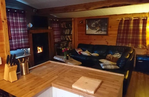 Hatherton House | Sutton Coldfield 2-Bed Caravan Parking & Bar-B-Q