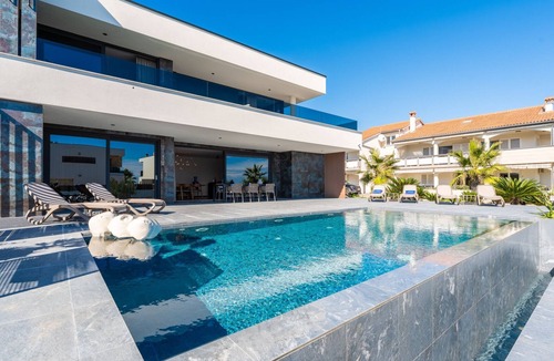 Vir Villa | Suva Punta Luxe by Villas Guide