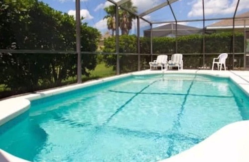 Sunset Lakes House | SV2925 - 4 Bedroom w/Pool Close to Disney