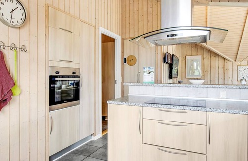 Lakolk House | "Svenny" - 800m from the sea by Interhome