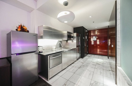 Las Vegas Apartment | SVS: Remodeled High Floor Studio | Strip View Balcony | Palms Place