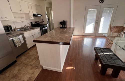 Sierra Vista House | SW Charm! Fall Special – Close to Everything Minutes from the Base 3/2