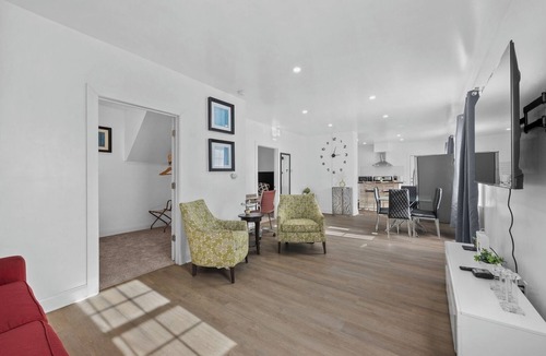 Detroit House | SW Detroit 3BR | 5–10 Min Downtown + Parking