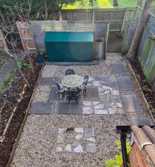 Lavender Fields Apartment | SW19 - Quiet split-level 2-bedroom maisonette with garden