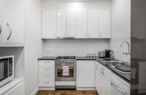 Adelaide Central Business District Apartment | Swainson on Waymouth