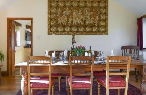 Warkworth House | Swallow Barn