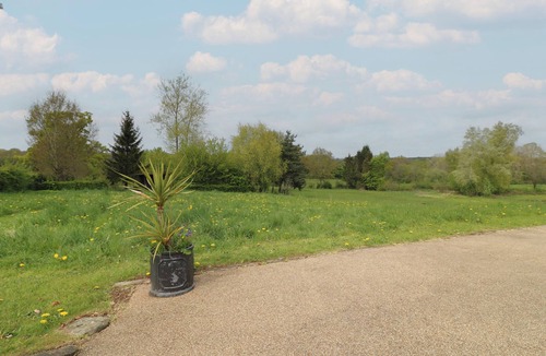 Holymoorside Cottage | Swallows Barn