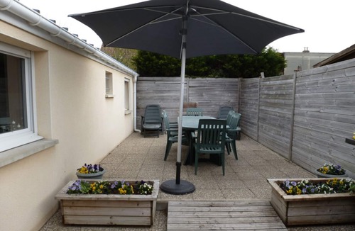 Ambleteuse House | Swallows cottage 5 minutes from the sea in a quiet street