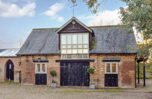 Bungay House | Swallows Nest