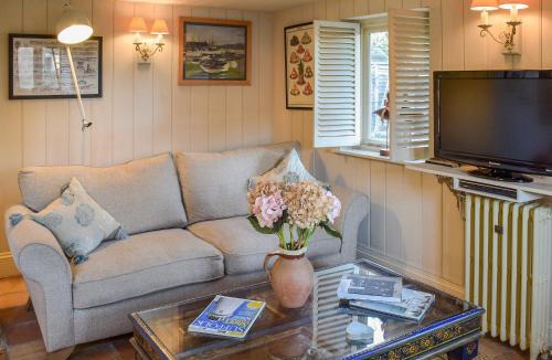 Bungay House | Swallows Nest