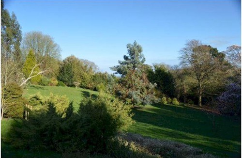 Ebford House | Swallows Nest @ Magnolia Lake