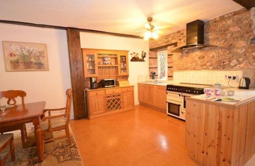 Ebford House | Swallows Nest @ Magnolia Lake