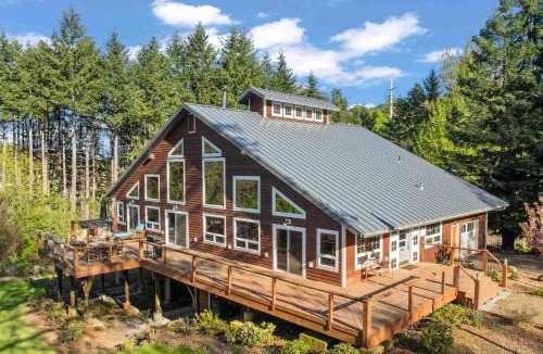 Salem House | Swallows Nest