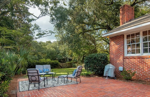 Georgetown House | Swamp Fox Retreat in Historic Willowbank Neighborhood.15 minutes to PI.