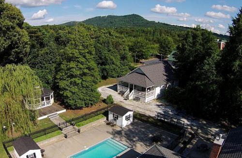 Travelers Rest Hotel | Swamp Rabbit Inn TR