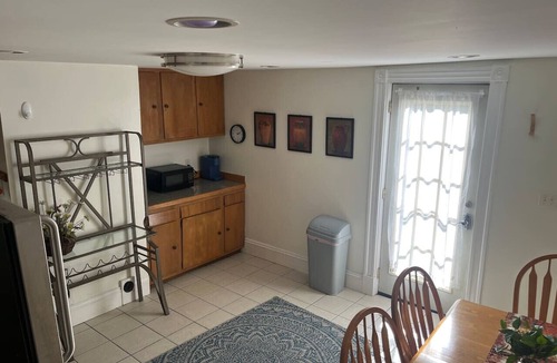 Swampscott Apartment | Swampscott! Walk Dtwn and beach