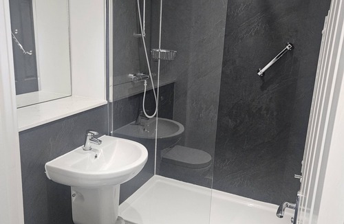 Fenny Stratford Bed & Breakfast | Swan Hotel