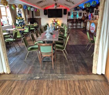 Staddlebridge House | Swan House