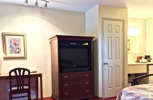 Stratford Hotel | Swan Motel