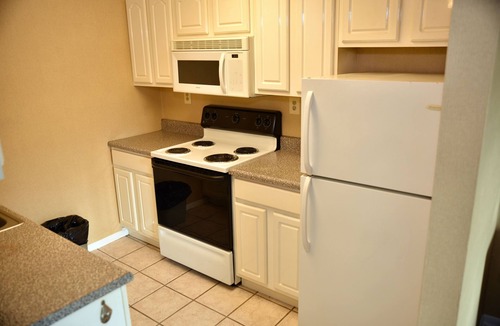 Linden Hotel | Swan Motel