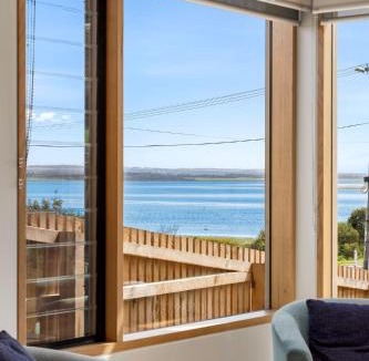 Queenscliff House | Swan's Reach