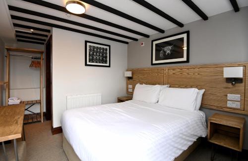 Thatcham Hotel | Swan, Thatcham by Marston's Inns