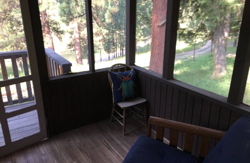 Condon Cabin | SWAN VALLEY BUNKBED EFFICIENCY IN CONDON