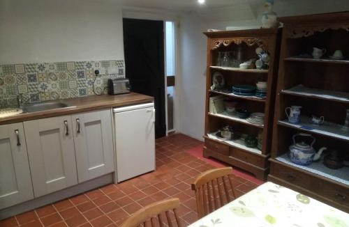 Upton Cheyney House | Swan walkers cottage