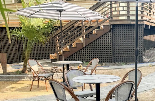 Historic Railroad District House | Swank Suites | King with Lux Tub