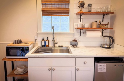 Historic Railroad District House | Swank Suites | Step Free King