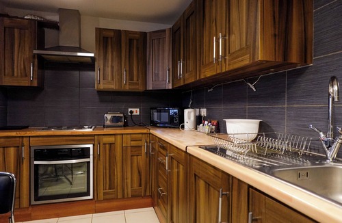 Old Trafford Apartment | Swanky Apartment