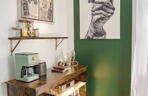 Inglewood House | Swanky Retreat - Mins to Everything