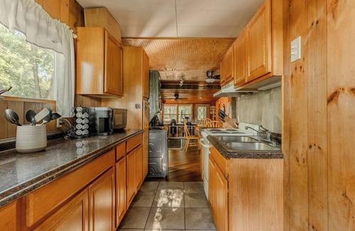 Ono House | Swatara River Front Stay