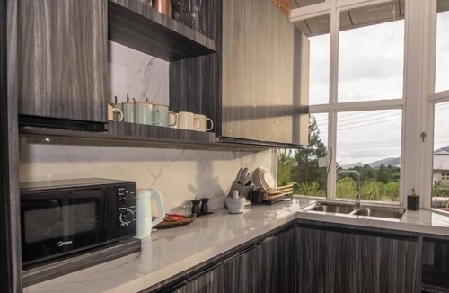 Kundasang Villa | Sweeping Mountain View at La Cantane Villa