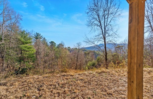 Skyland House | Sweeping Mountain Views! Hot Tub, Sauna, Game Room, Theatre, Golf, Reunions!