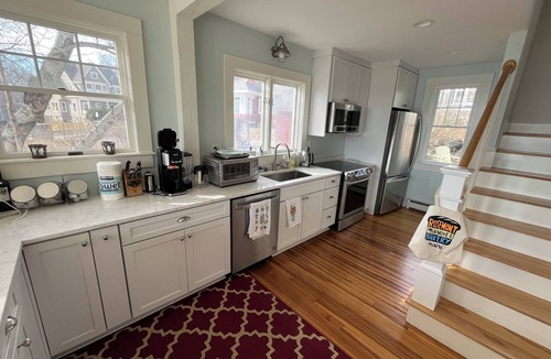 Willard Cottage | Sweeping Ocean Views in Cape Elizabeth Maine