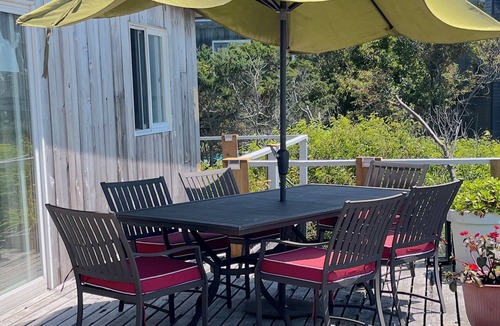 Long Island House | Sweeping ocean views on Sky Walk. Renovated 2023, open floor plan. pets ok